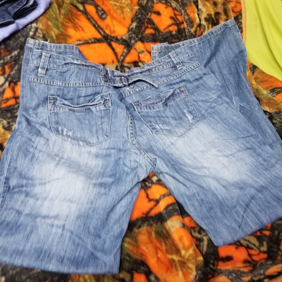 Jeans - Picture 2 of 2